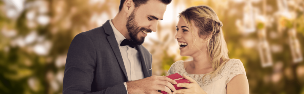 MXP39092-hub-fullwidthimage-WeddingWishes-youngcouple-001